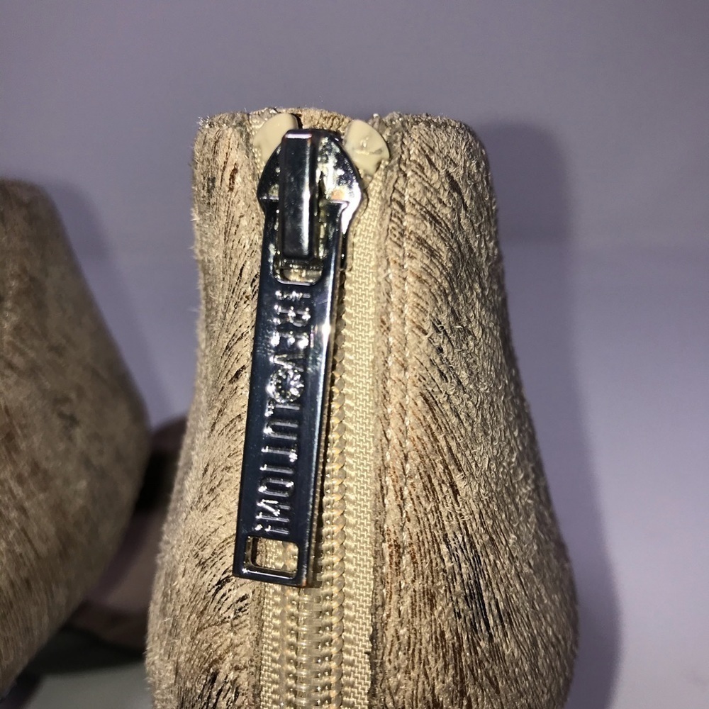 Revolution High Heels – Almond Toe, Faux Leather – Dark Tan – Size 6.5 - Picture 6 of 12